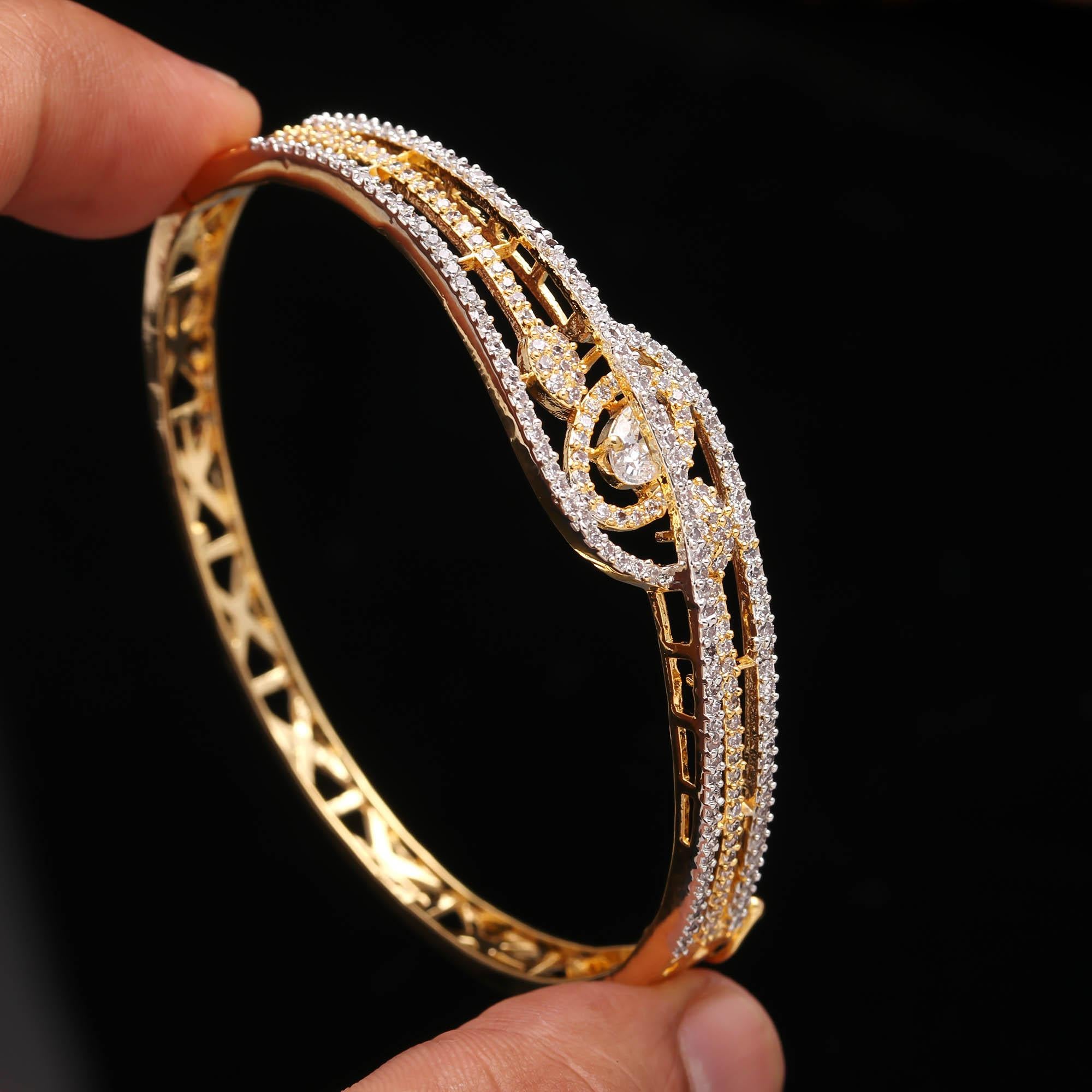 The Citadel Carving - Sculptural Gold Kada - Haamsi