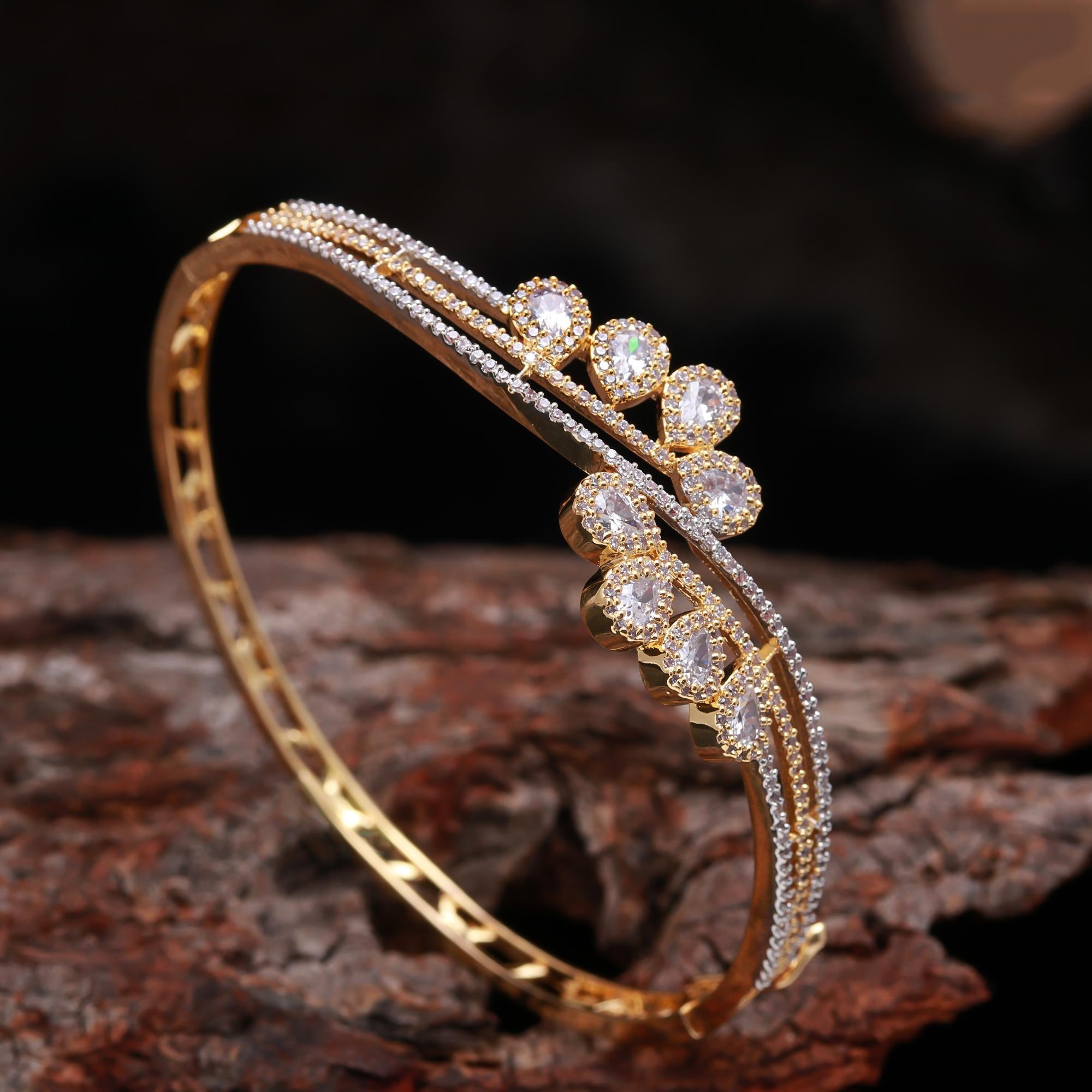 The Moonlight Halo - Delicately Paved Kada - Haamsi