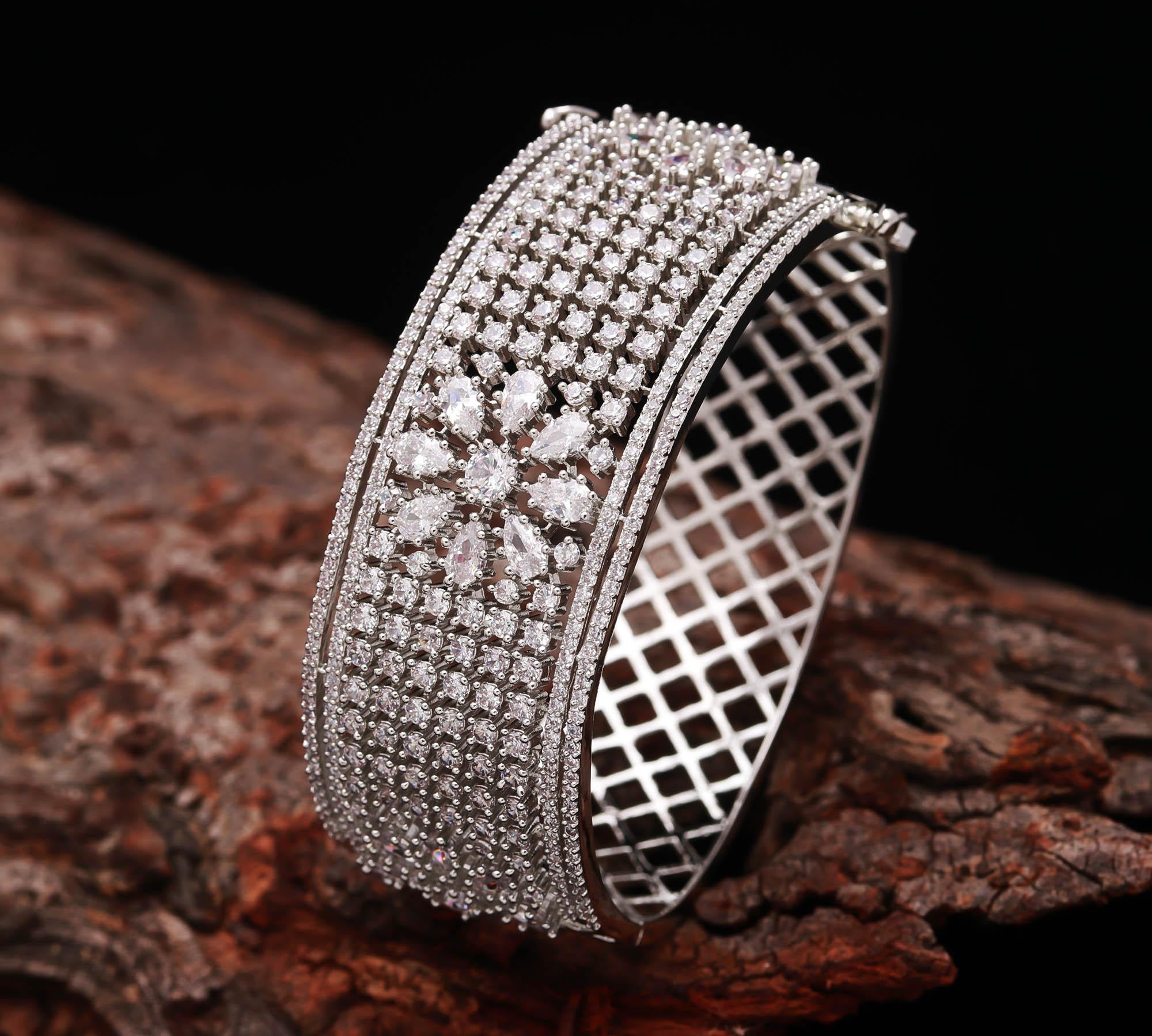 The Conscious Keeper - Hypoallergenic & Eco-Conscious Kada - Haamsi