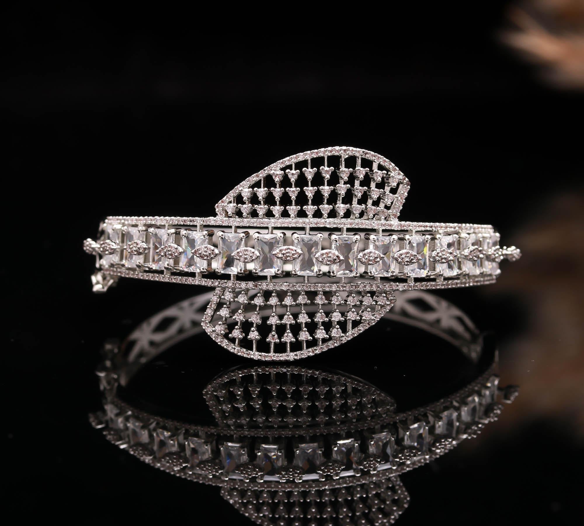 The Regal Artistry - Victorian Inspired Kada - Haamsi