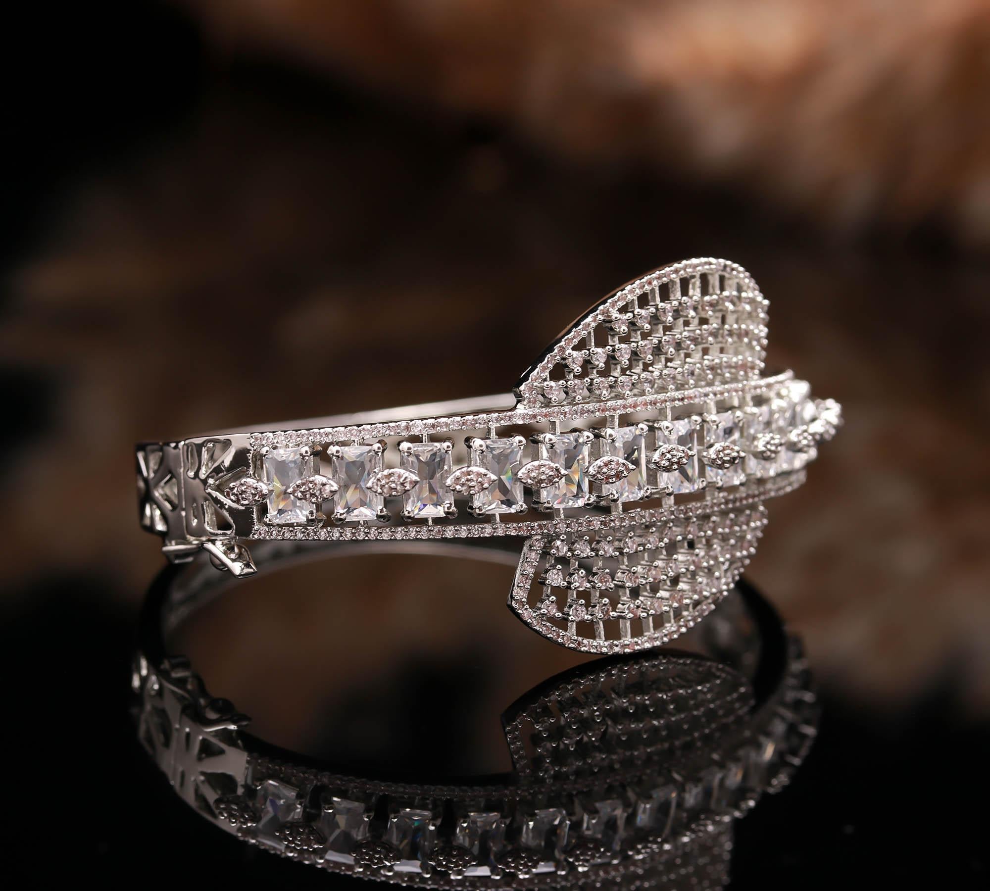 The Regal Artistry - Victorian Inspired Kada - Haamsi