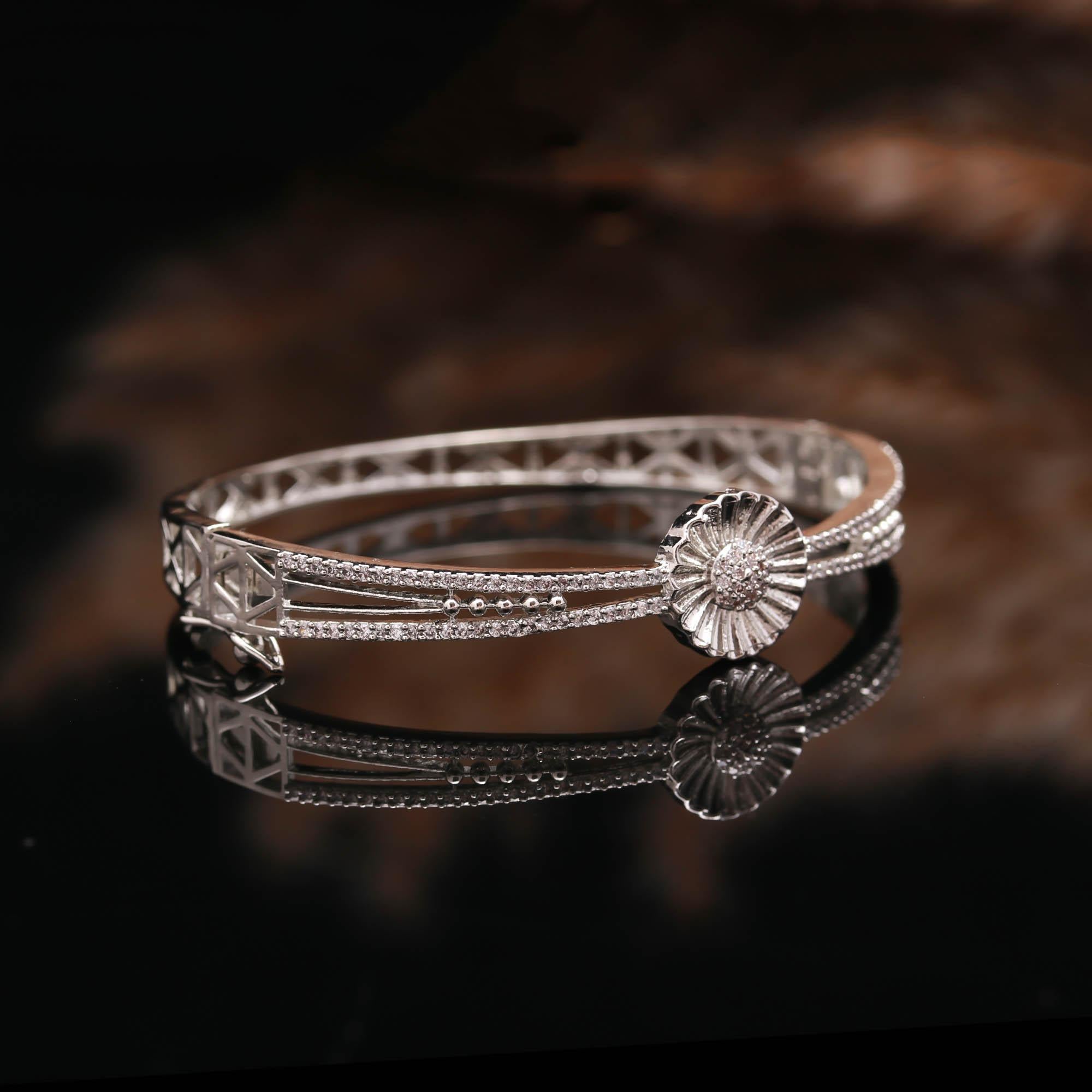 The Articulated Flow - Flexible Silver Kada - Haamsi